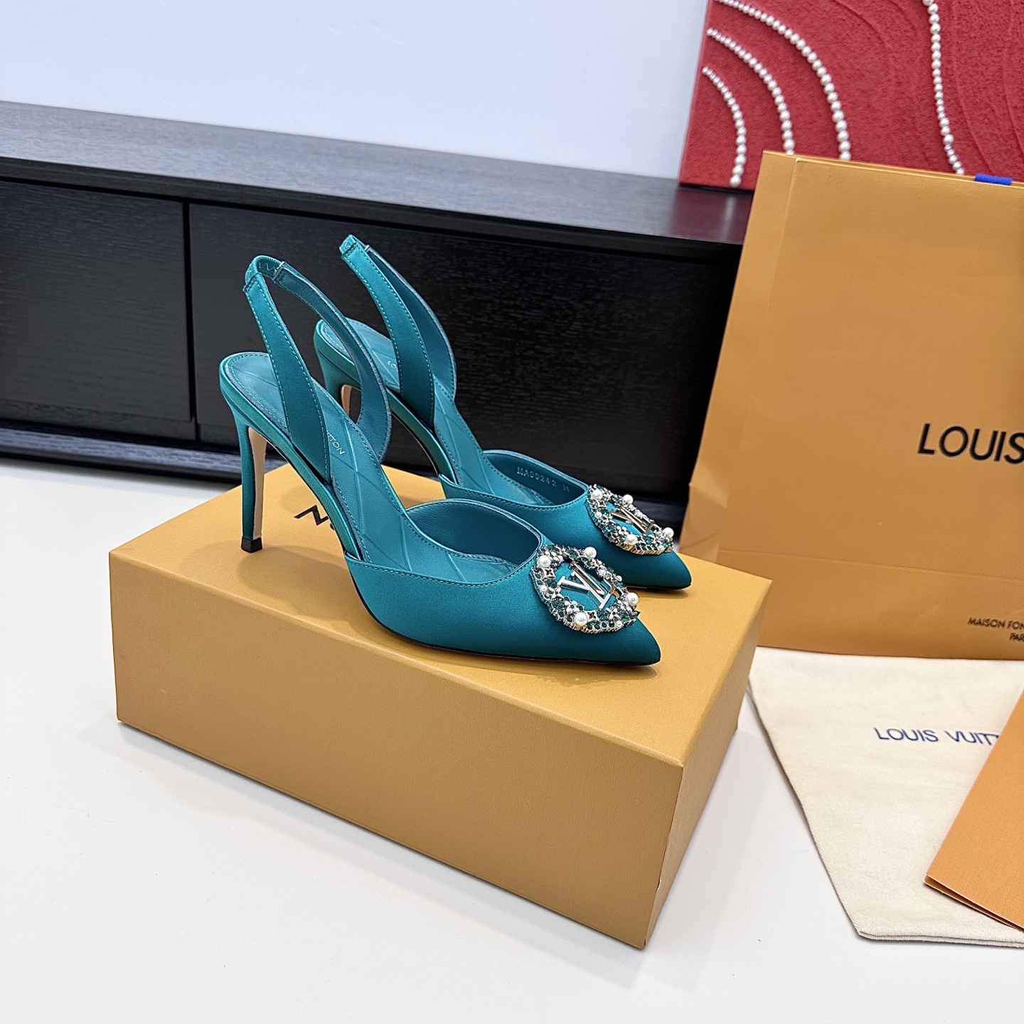 Women's high heels